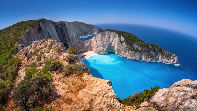 navagio beach descendants of the sun