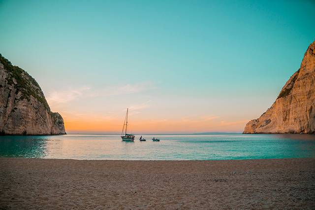 uruk navagio beach